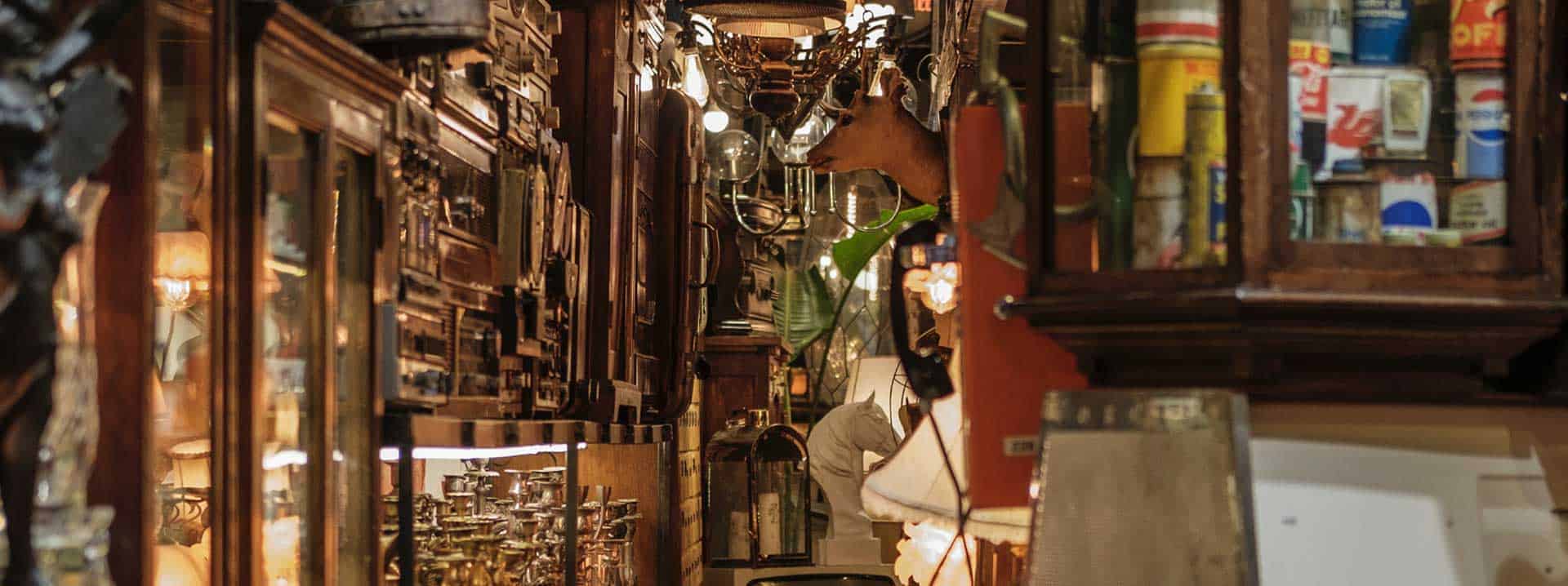 Compro oggetti antichi: scopri quanto puoi guadagnare dai tuoi oggetti 3 Compro oggetti antichi 2 Compro oggetti antichi: scopri quanto puoi guadagnare dai tuoi oggetti