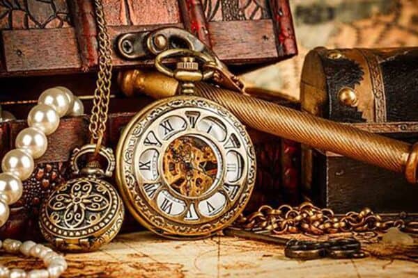 Come vendere mobili antichi: guida completa 2026