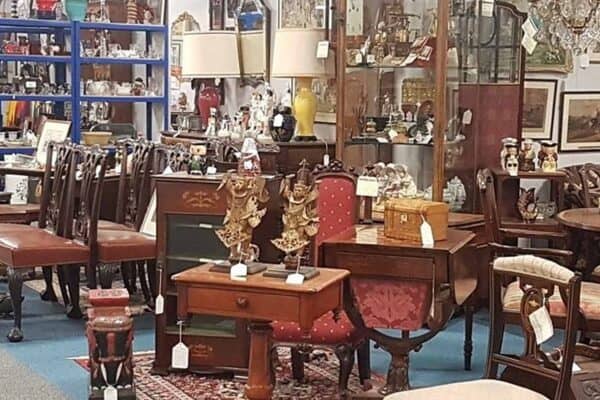 Antiquario Milano: dal 1970 acquistiamo i vostri tesori