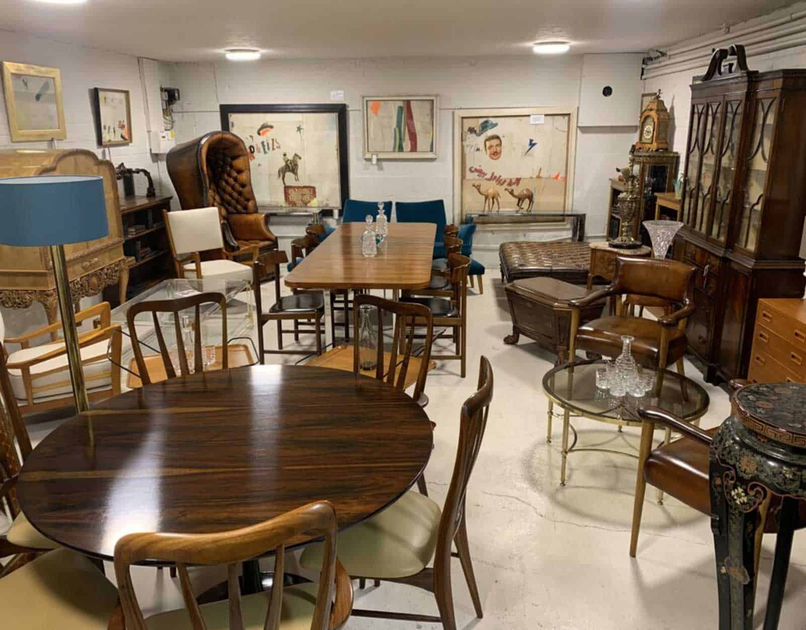 Compro antiquariato Lombardia: servizio a domicilio