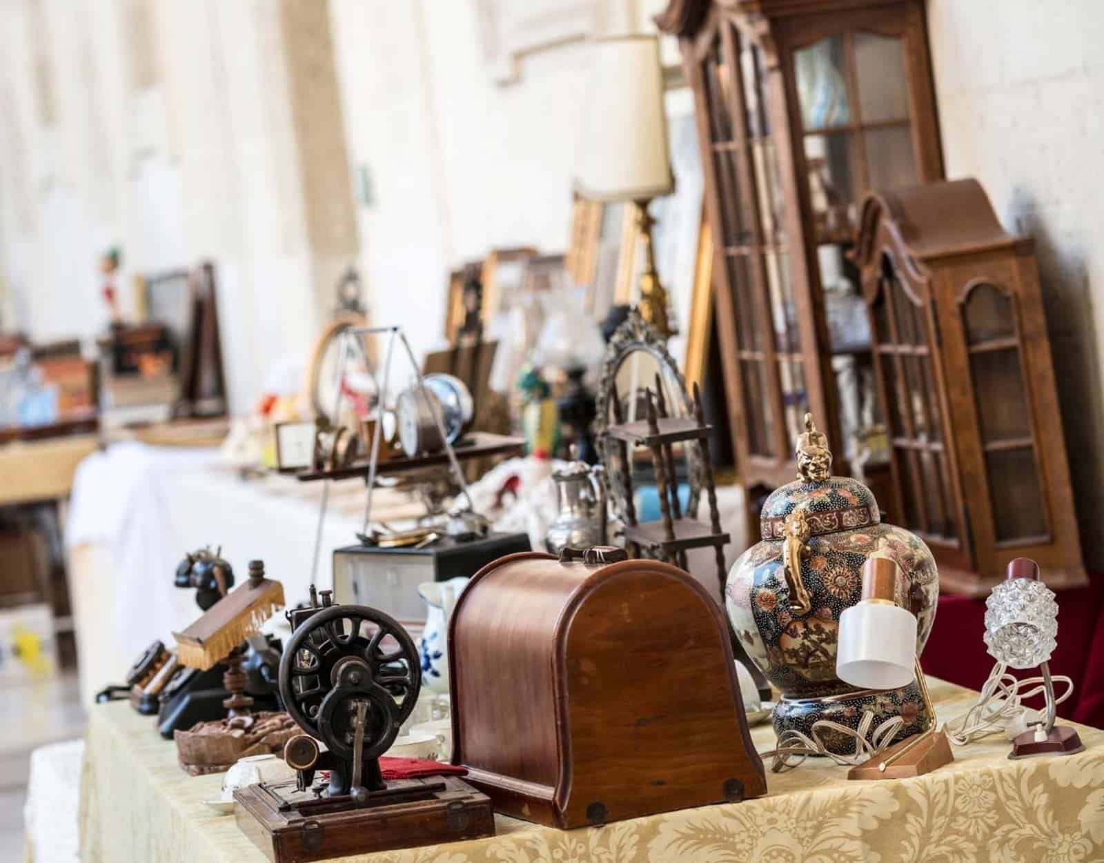Come funziona la valutazione antiquariato a domicilio